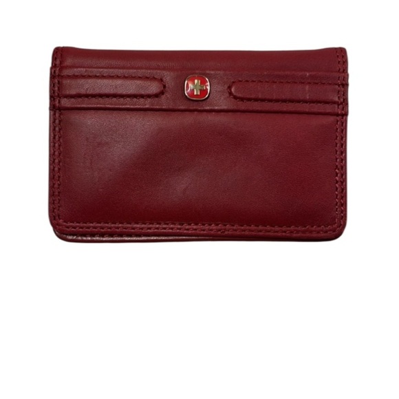Wenger Red Leather Card Case Wallet Makers of the Genuine Swiss Army Knife - Picture 1 of 12